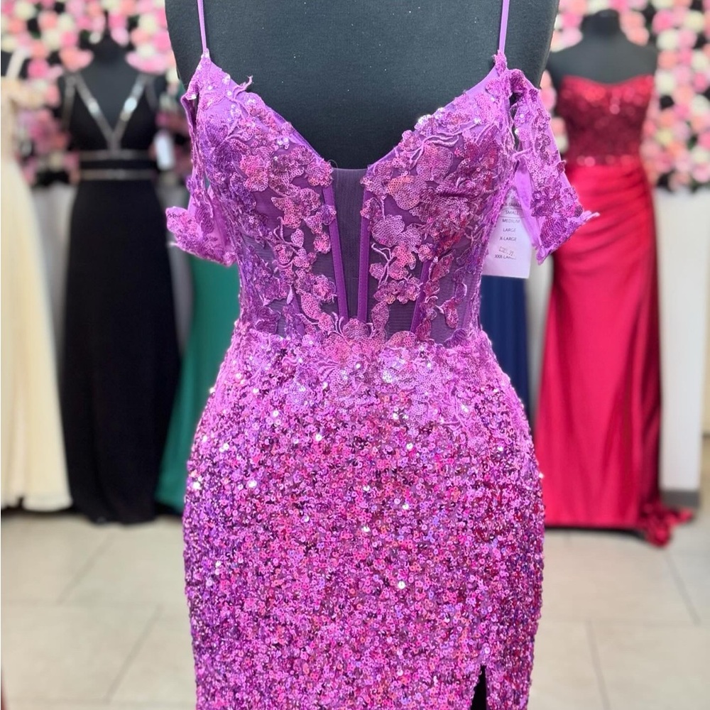 Elegant Purple Lace Evening Dress
